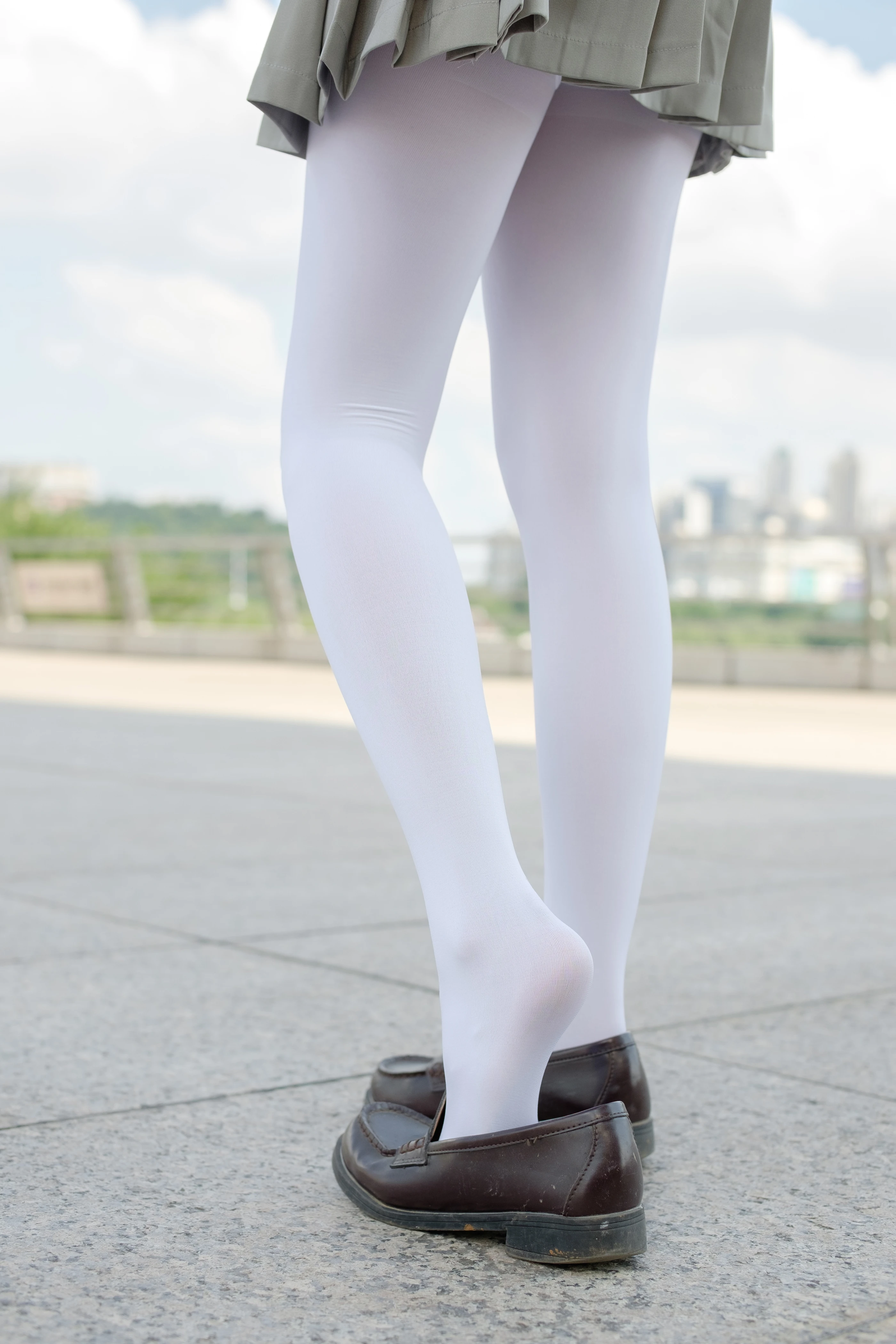 森萝财团 R15-026 [79P]插图5